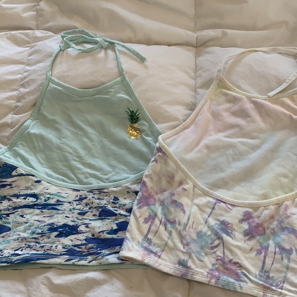 Bundle of 2 Juniors Halter Tops - Picture 5 of 8